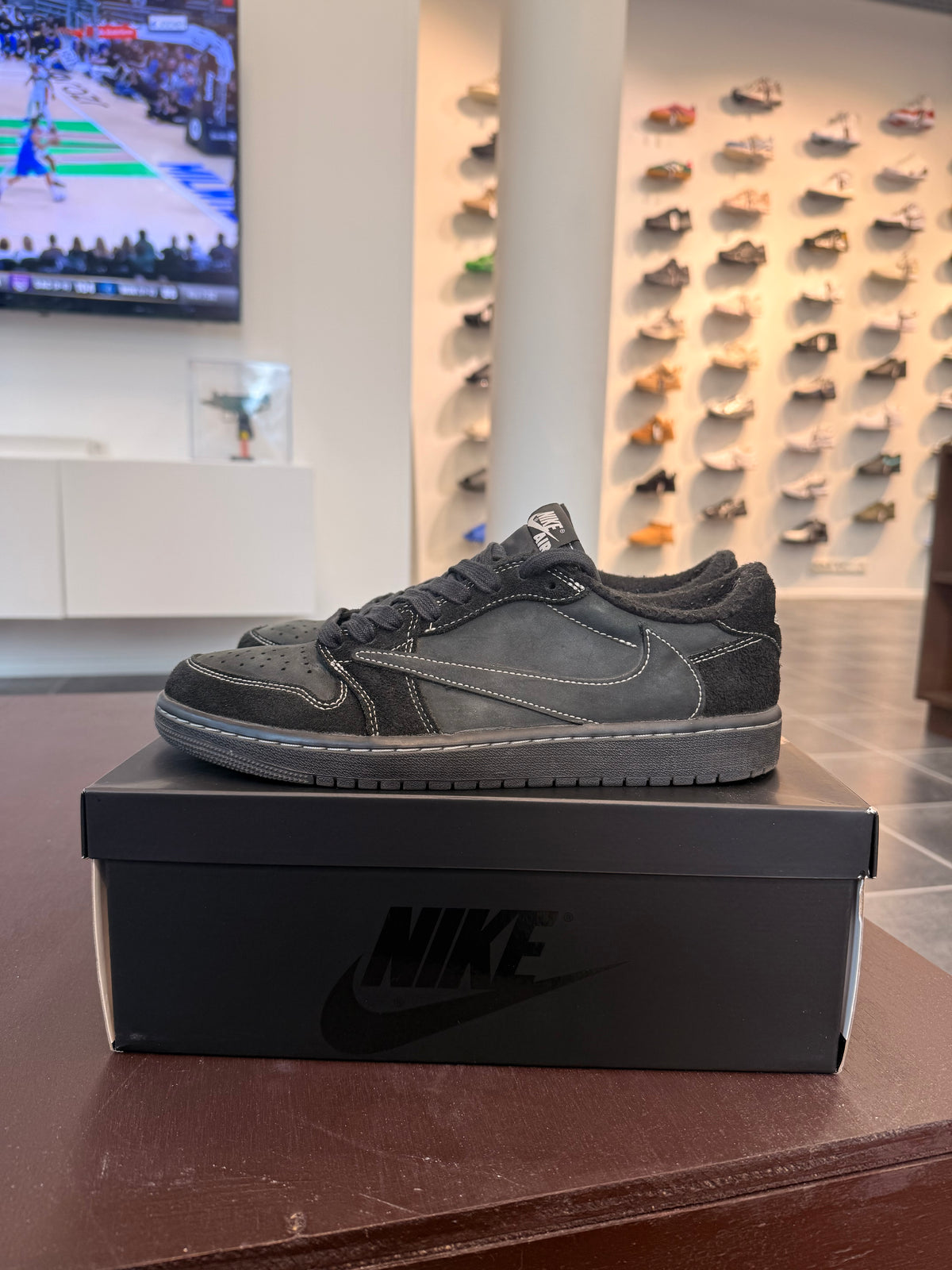 Jordan 1 Retro Low OG SP Travis Scott Black Phantom (Eu: 43)
