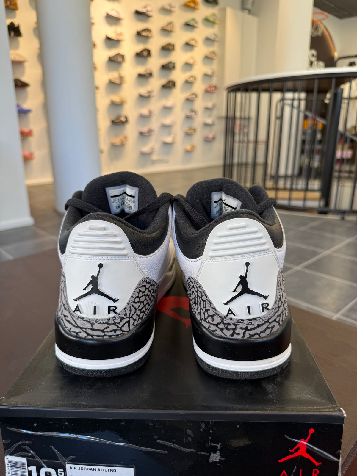 Jordan 3 Retro Infrared 23 (Eu: 44,5)